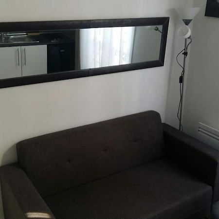 Cosy Appartement 2 Pieces 15Min Du Centre De Paris Clichy Luaran gambar